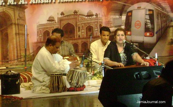 Munni Begum - Ansari Audi. - 30 Dec 2011 (11)