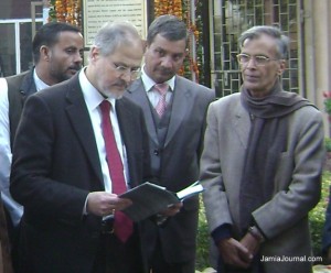 Jauhar Bust Unveiling - JMI - 8 Feb 2012 (5)