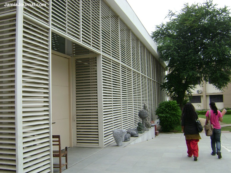 MF Hussain Gallery-Aaqib Khan-Sep '12